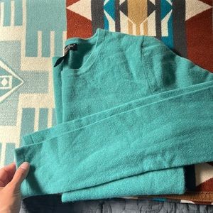 Aqua 100% cashmere sweater